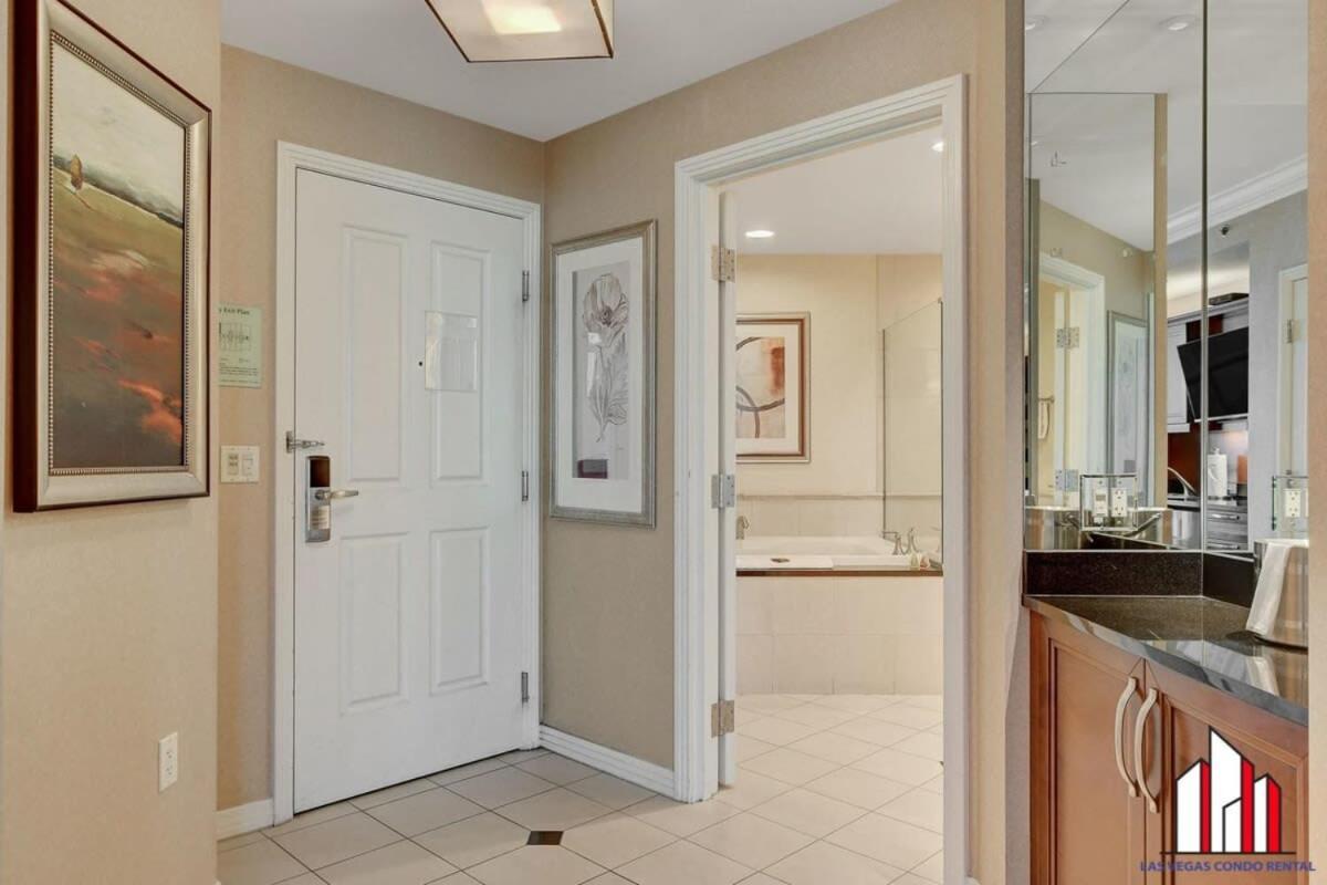 Mgm Signature-15-709 Strip View Jacuzzi Studio ลาสเวกัส ภายนอก รูปภาพ