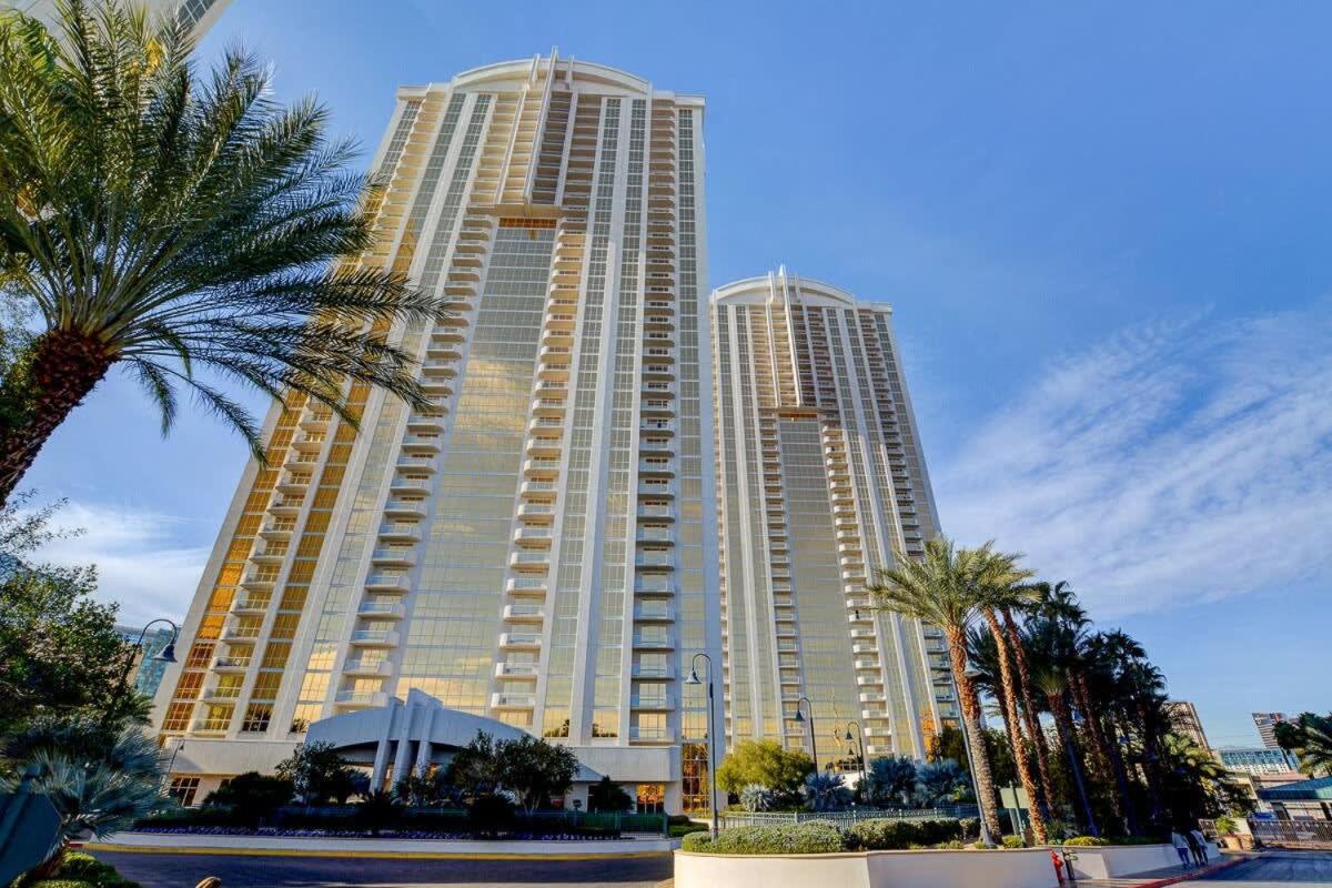 Mgm Signature-15-709 Strip View Jacuzzi Studio ลาสเวกัส ภายนอก รูปภาพ