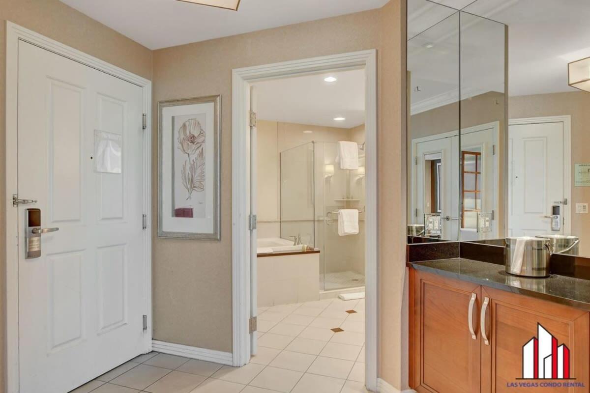 Mgm Signature-15-709 Strip View Jacuzzi Studio ลาสเวกัส ภายนอก รูปภาพ